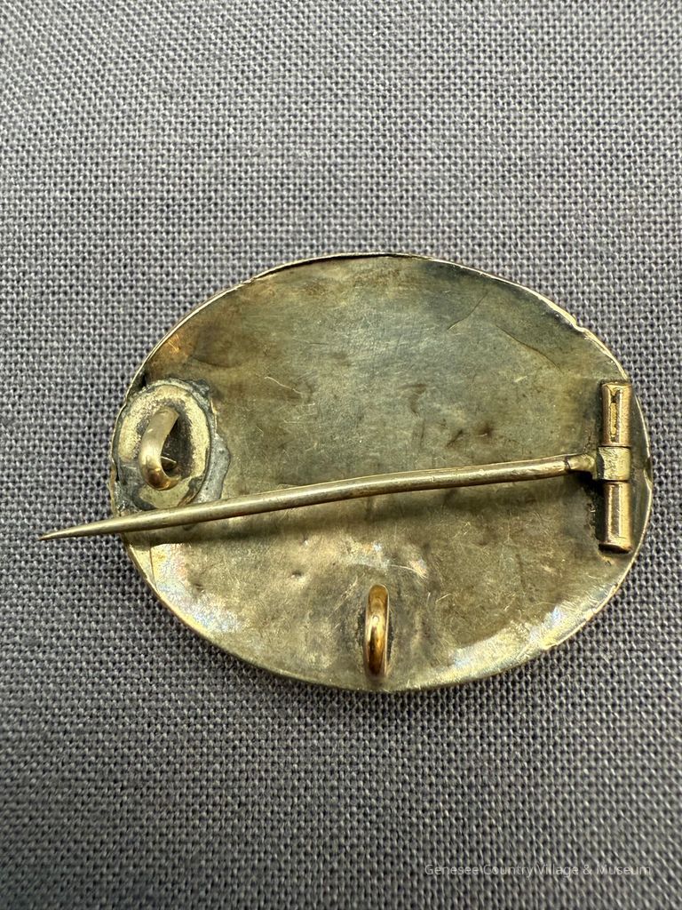 Brooch - Image 2