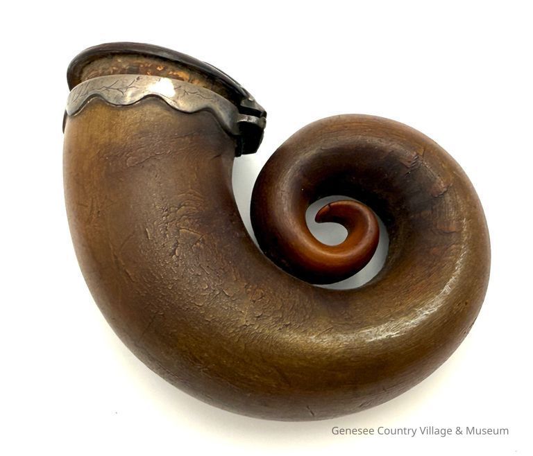 Horn Snuffbox