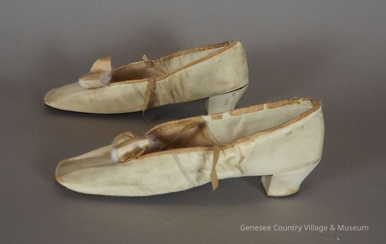 Slippers - Image 4