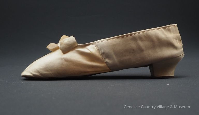 Slippers - Image 4
