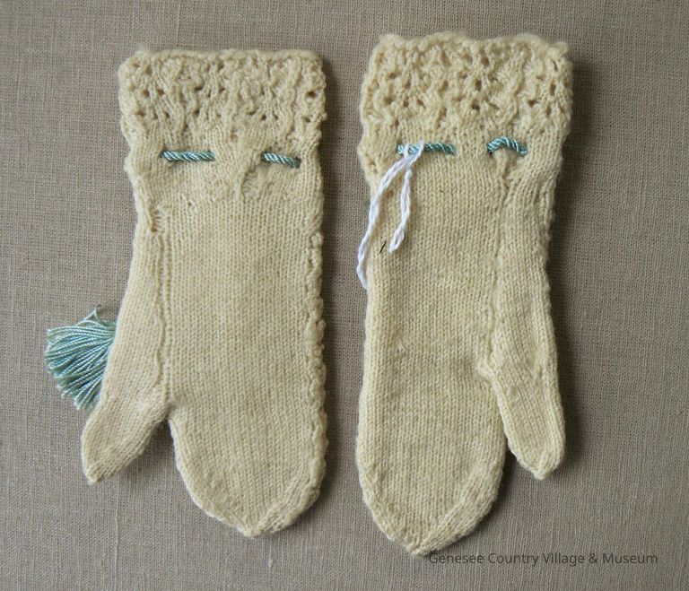 Mitten - Image 2