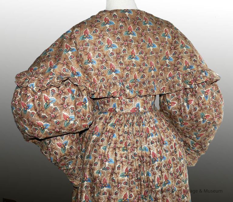 Gown, Dressing - Image 2