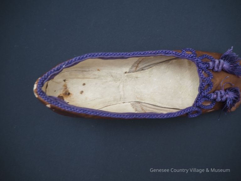 Slippers - Image 13