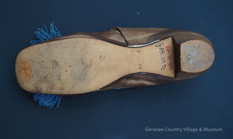 Slippers - Image 16