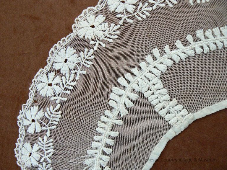 Collar - Image 2
