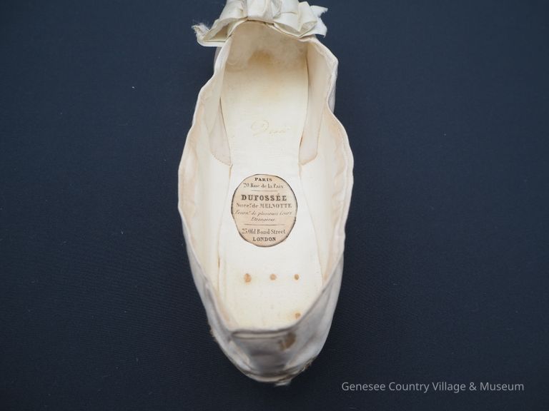 Slippers - Image 11