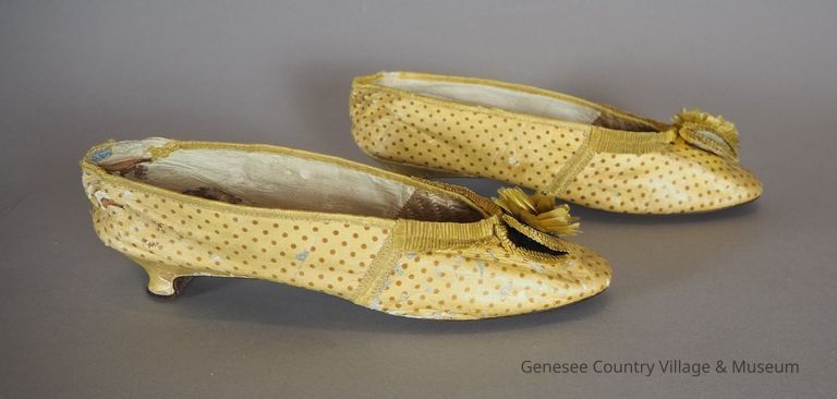 Slippers - Image 2