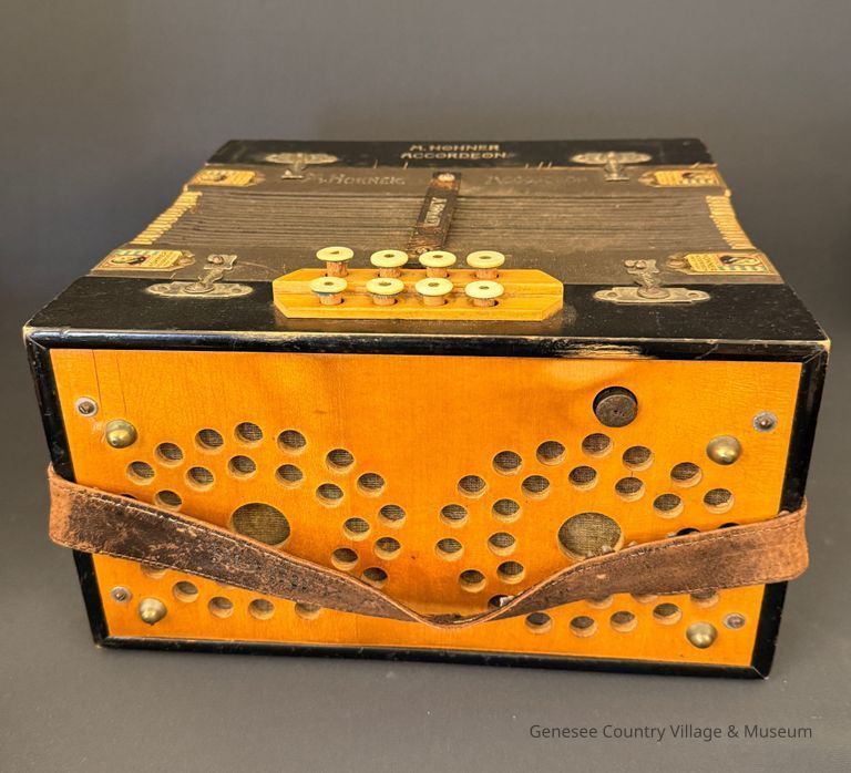 Accordion - Image 4