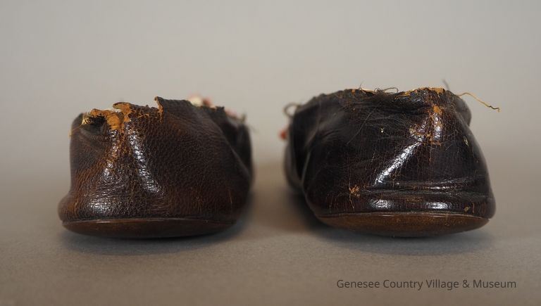 Slippers - Image 9