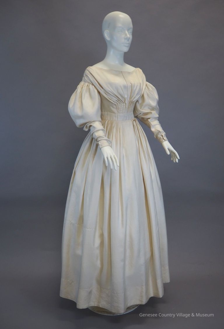 Wedding Dress and Pelerine - Image 2