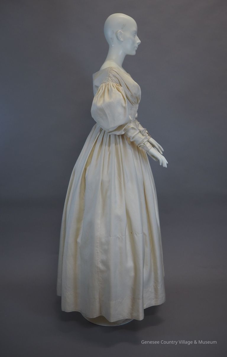 Wedding Dress and Pelerine - Image 3