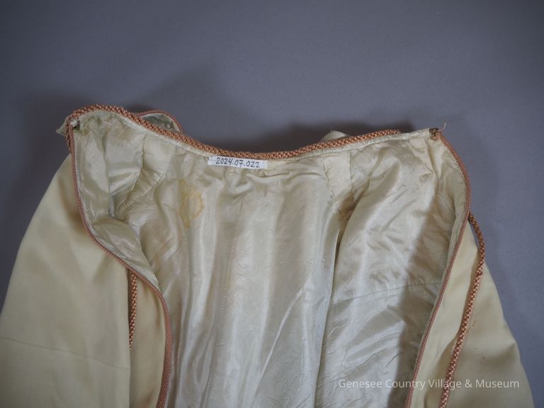 Cloak (Talma or Burnous) - Image 7