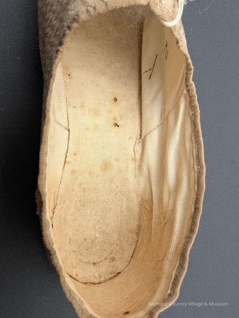 Shoes - Image 9