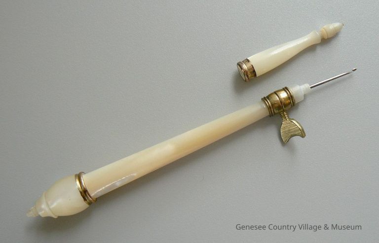 Hook, Tambour