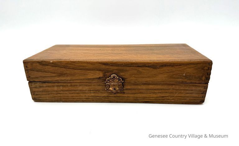 Mandeville & King Seed Box - Image 2