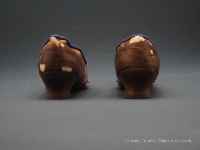 Slippers - Image 18