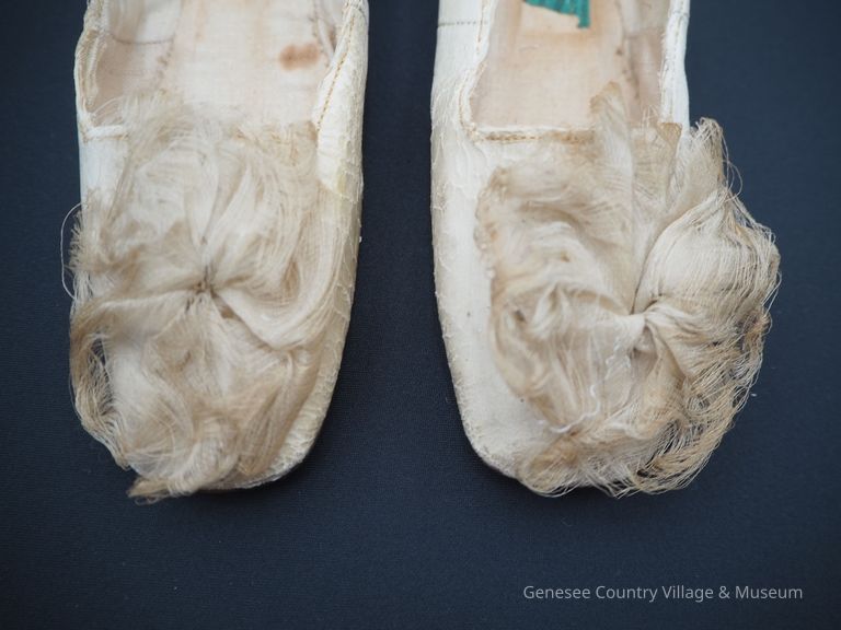 Slippers - Image 3