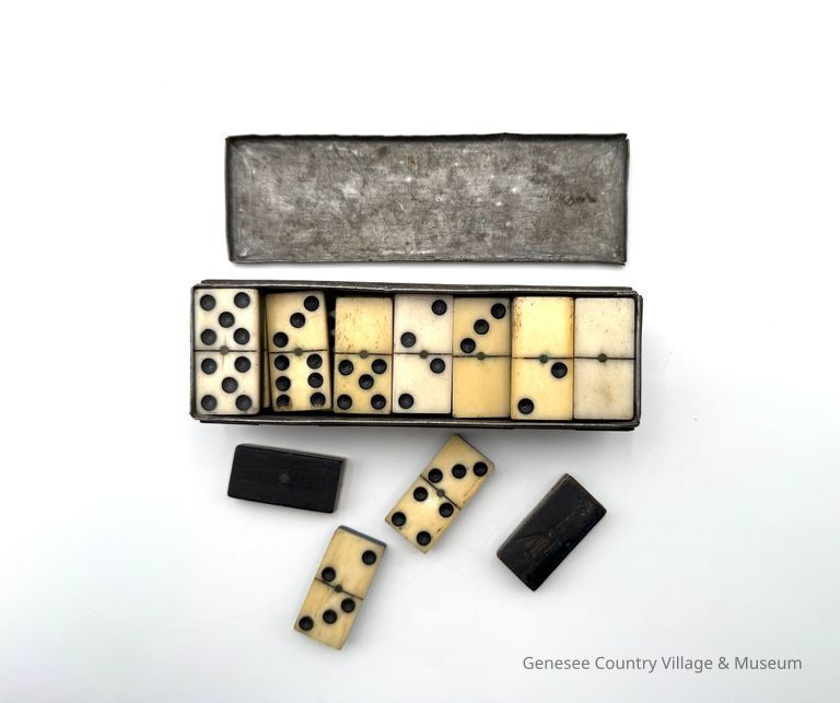 Domino Set