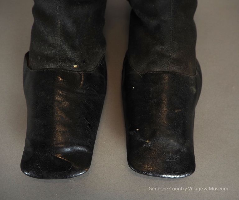 Boots - Image 4