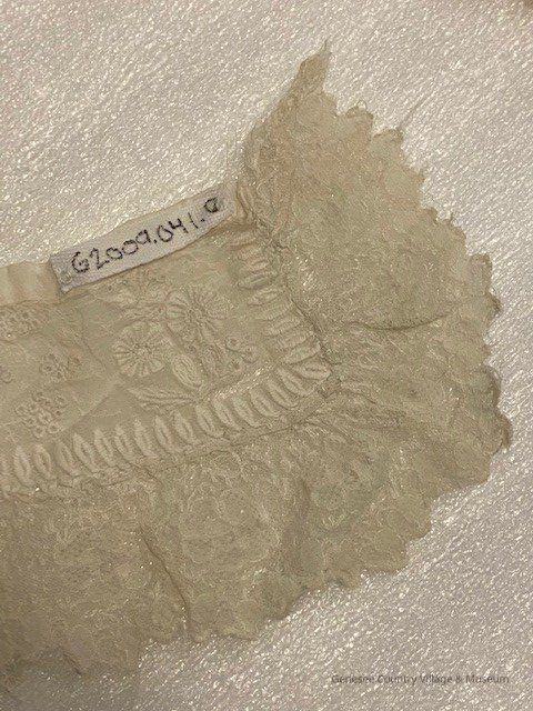 Collar - Image 2