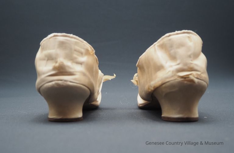 Slippers - Image 13