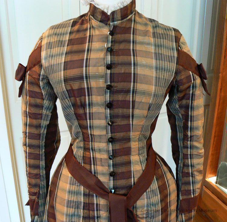 Gown, Tea - Image 2