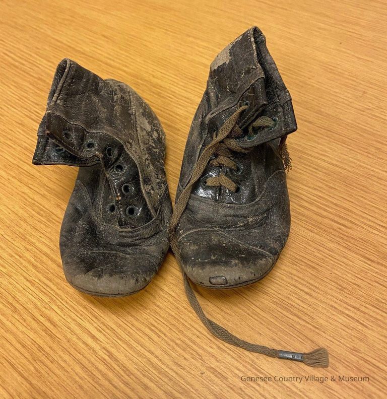 Shoe