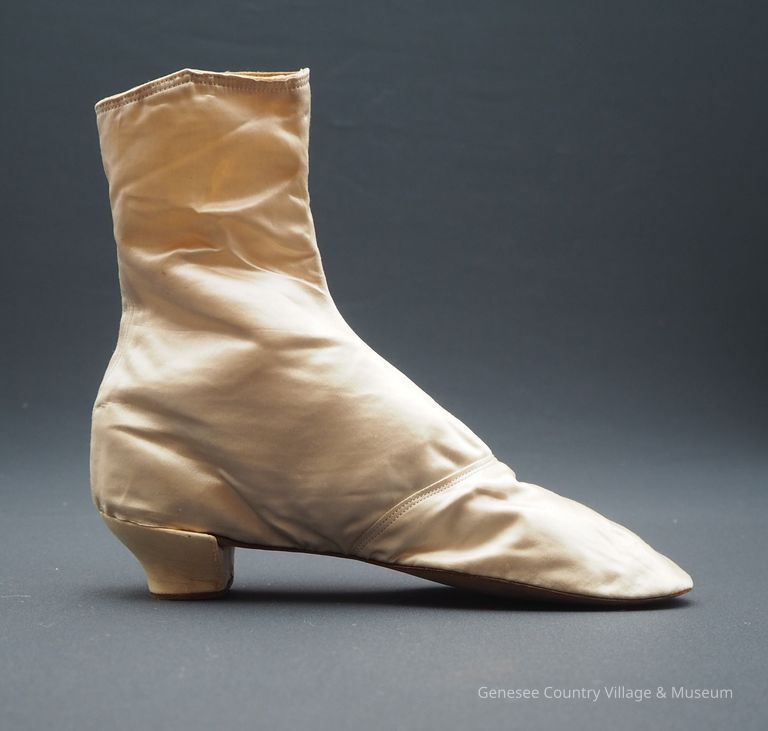Boots - Image 3
