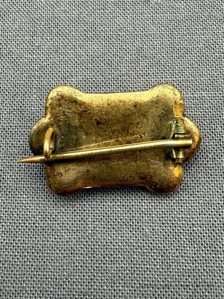 Brooch - Image 2