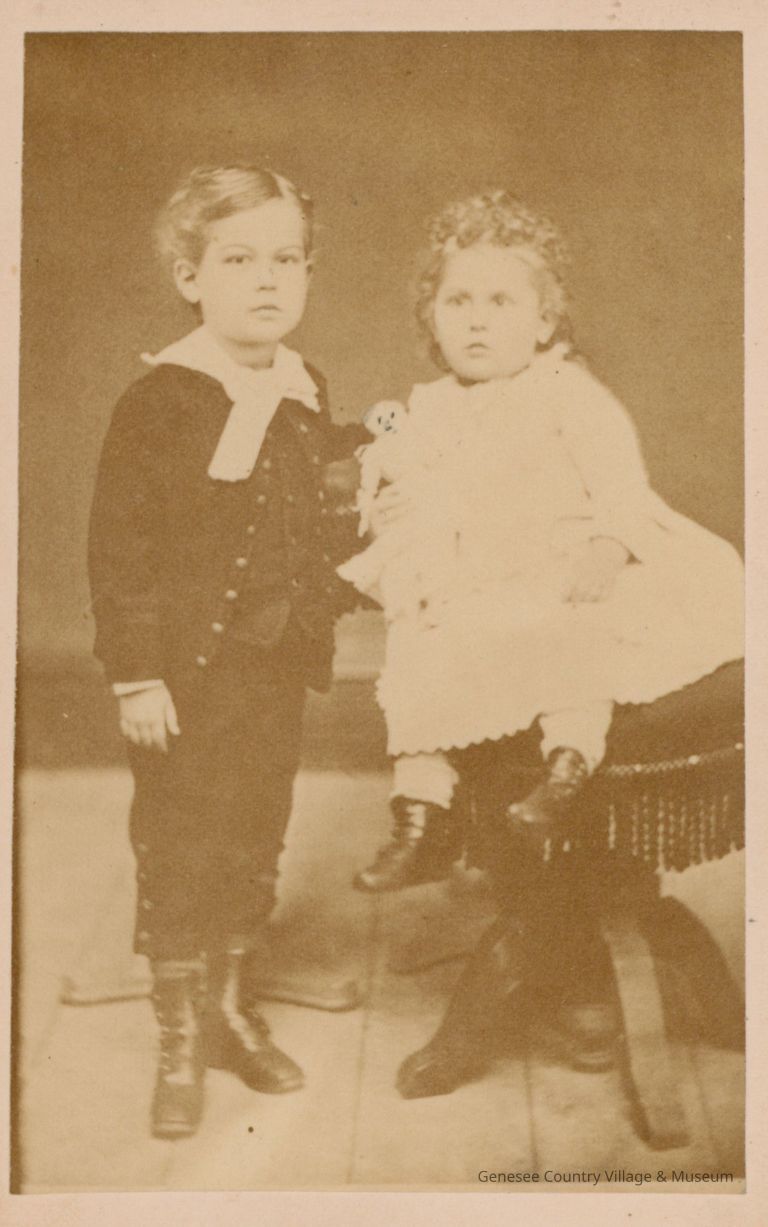 Drew King Robinson & Lillian Edith Robinson (Front)