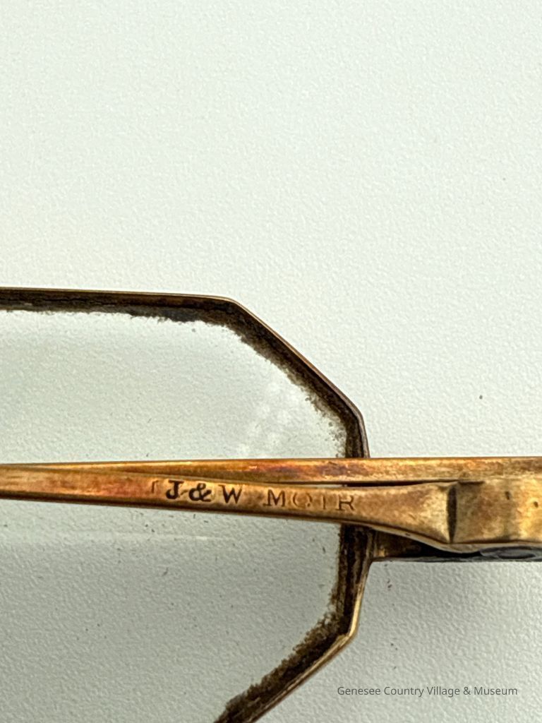 Spectacles & Case - Image 5