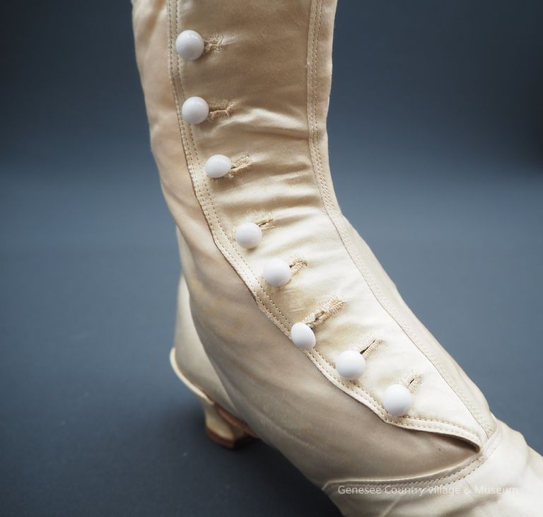 Boots - Image 7