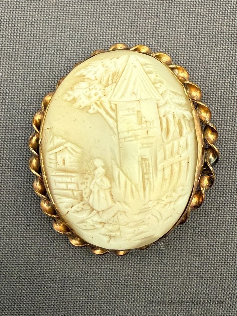 Cameo
