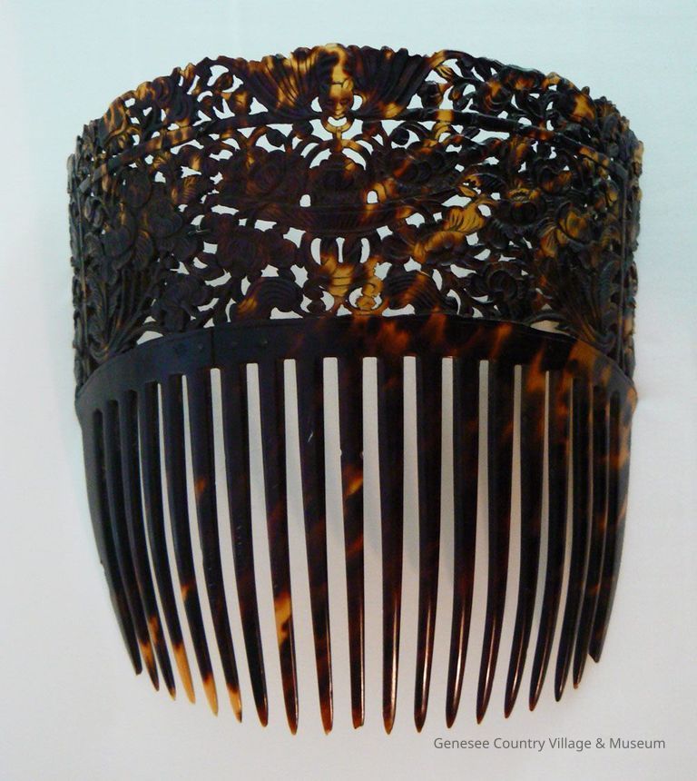 Comb, ornamental