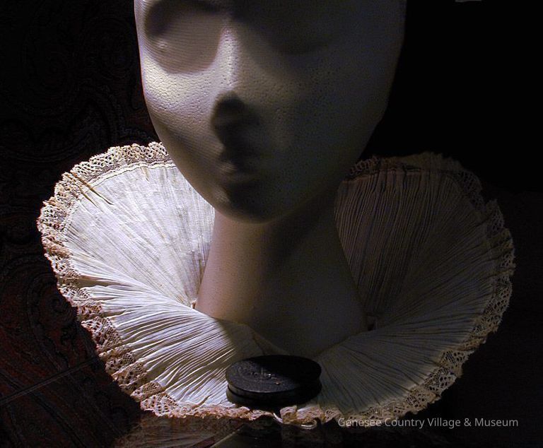 Collar - Image 3