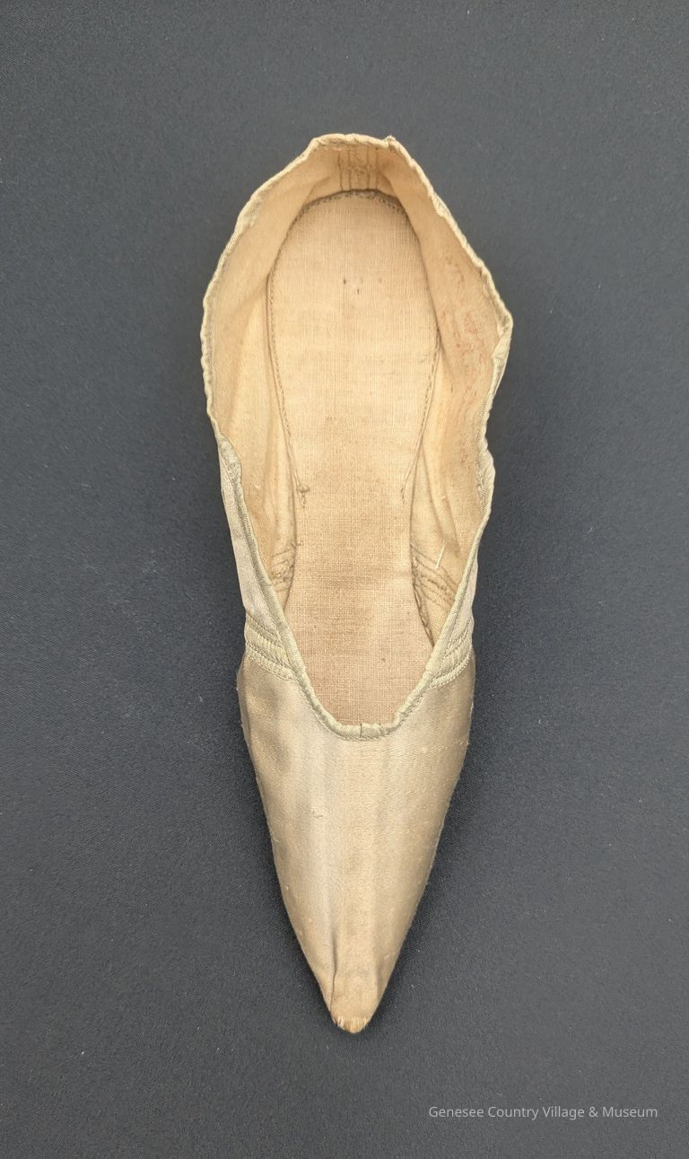 Slipper - Image 2