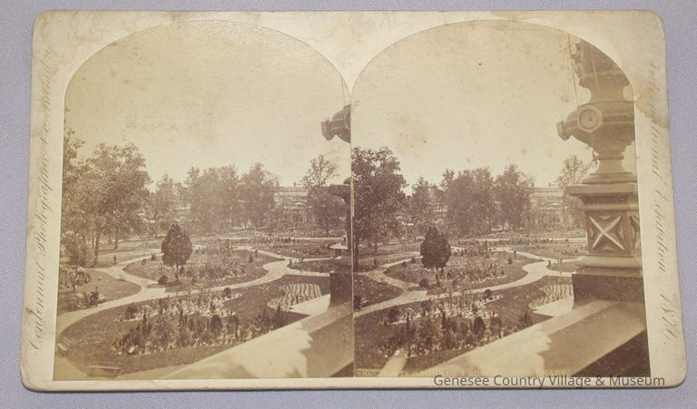 698- HORTI GROUNDS FROM THE PROMENADE.