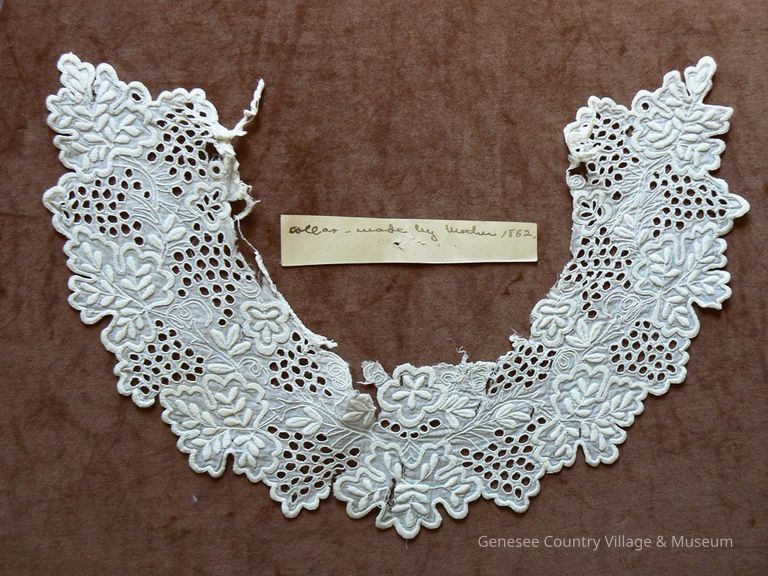 Collar