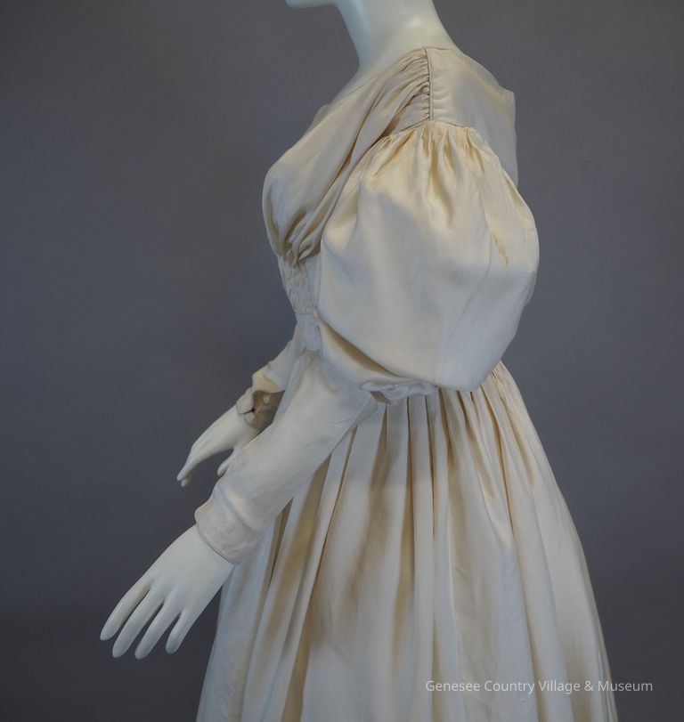 Wedding Dress and Pelerine - Image 17