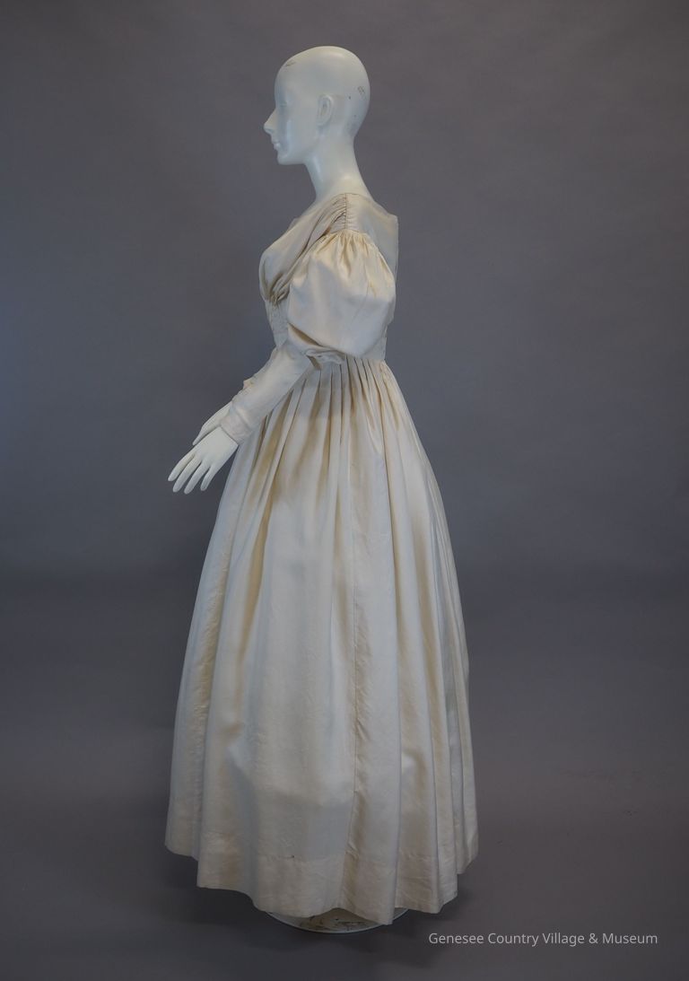 Wedding Dress and Pelerine - Image 6