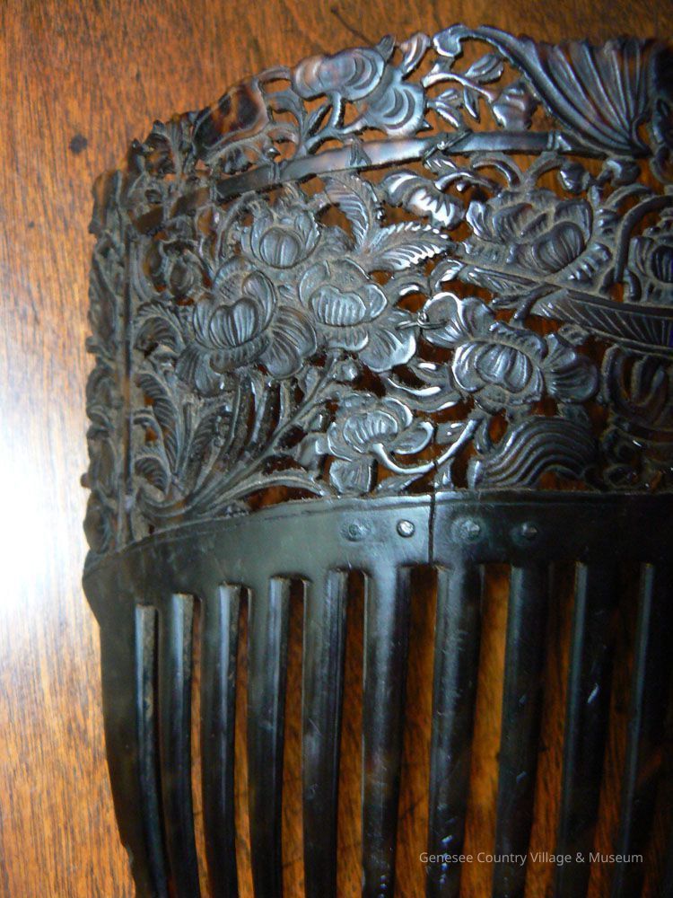 Comb, ornamental - Image 3