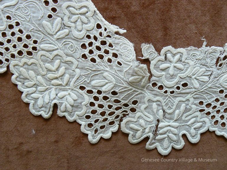 Collar - Image 2