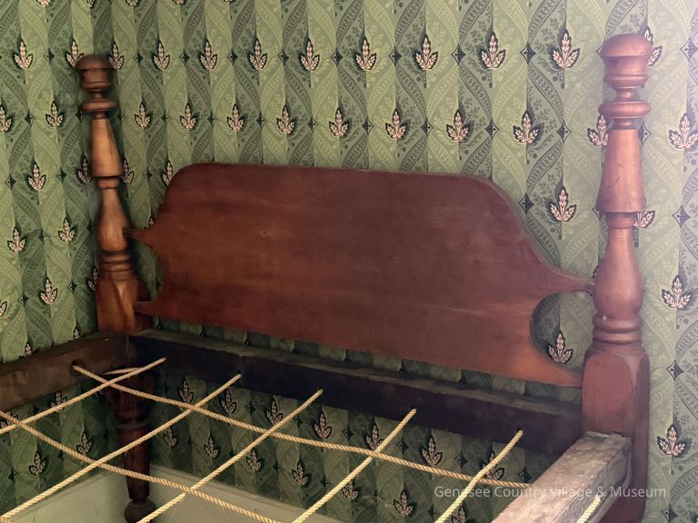 Bed - Image 2