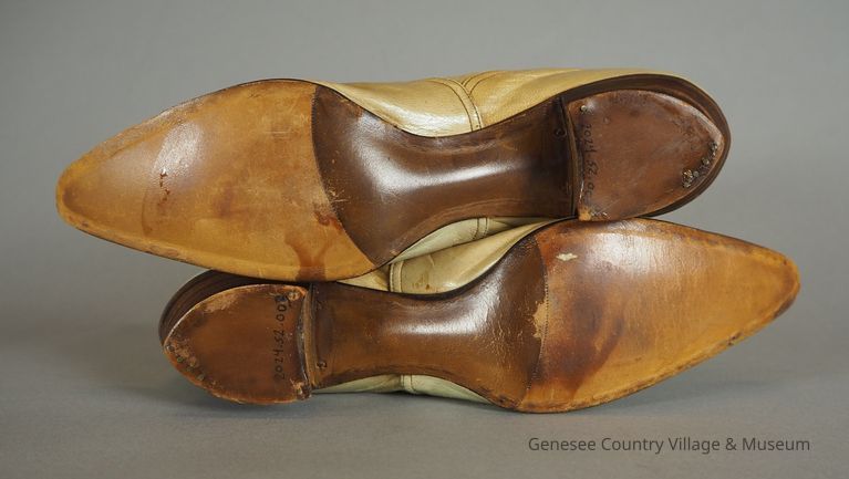 2024.52.003a-b sole.JPG