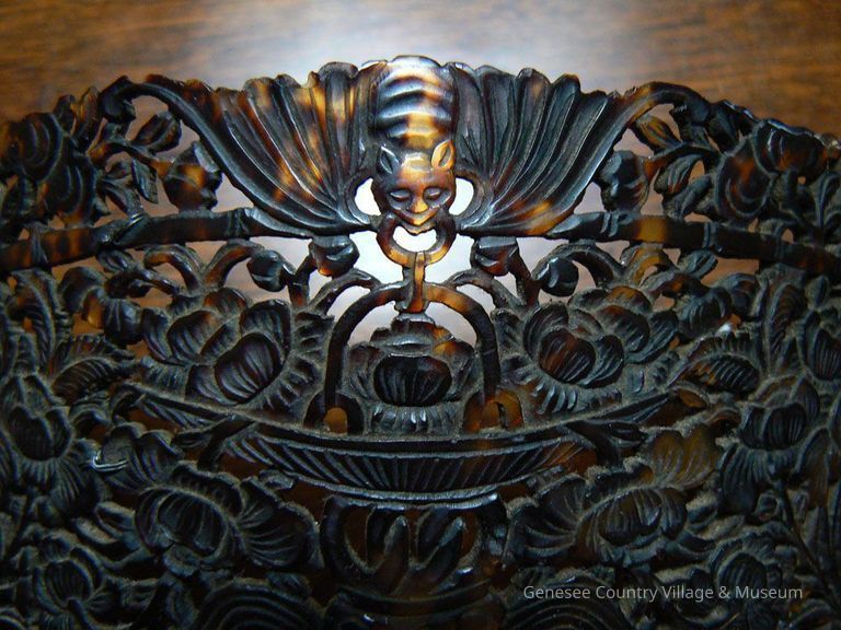 Comb, ornamental - Image 4