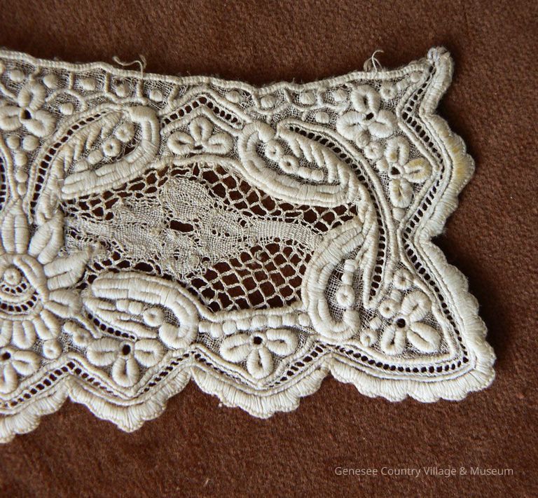 Collar - Image 2