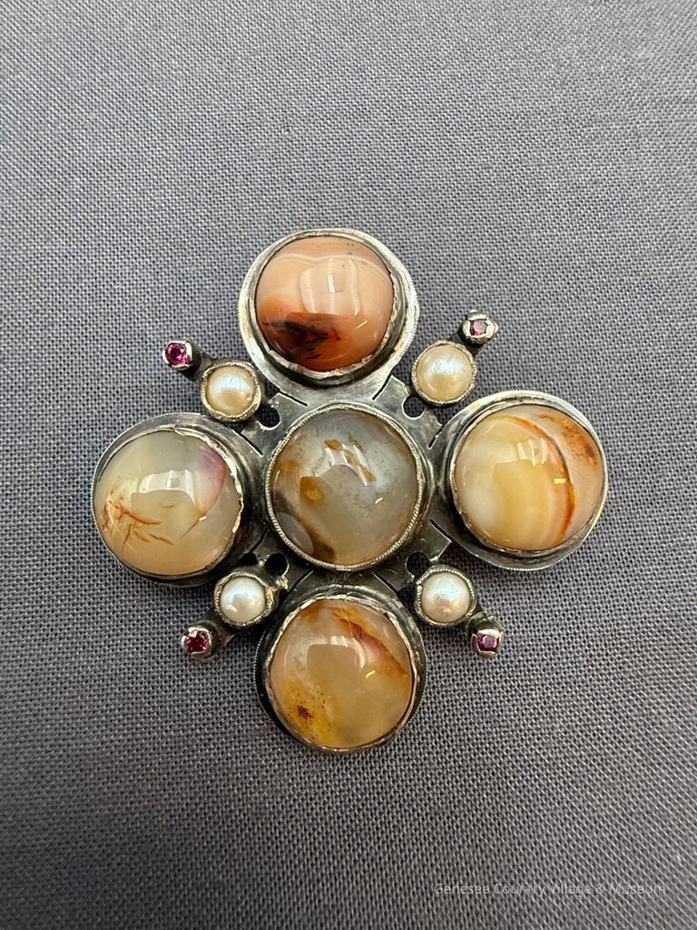Brooch