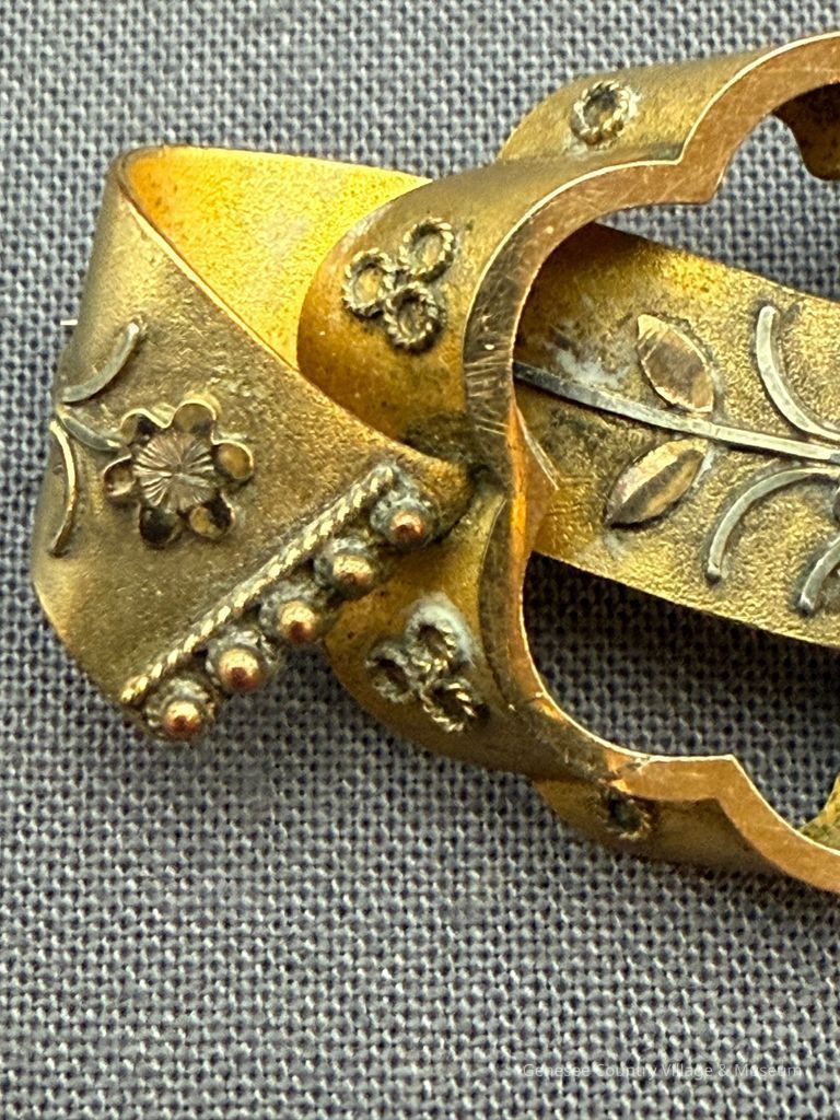Brooch - Image 2