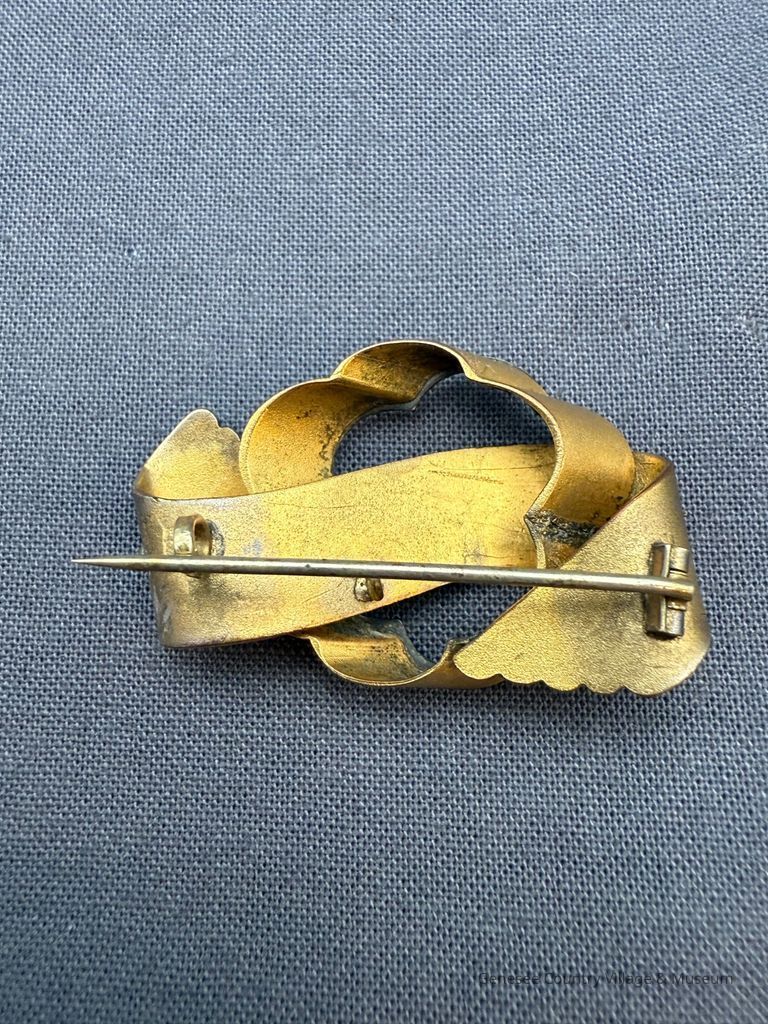 Brooch - Image 4