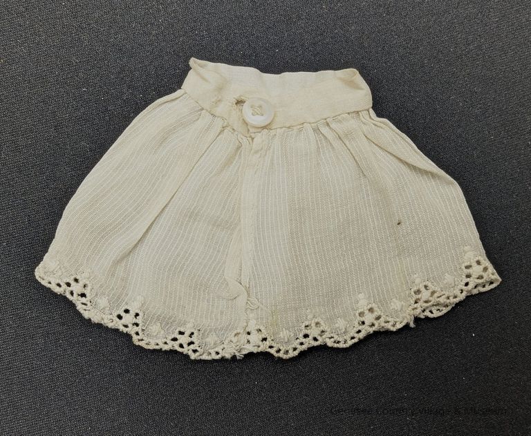 Petticoat - Image 2